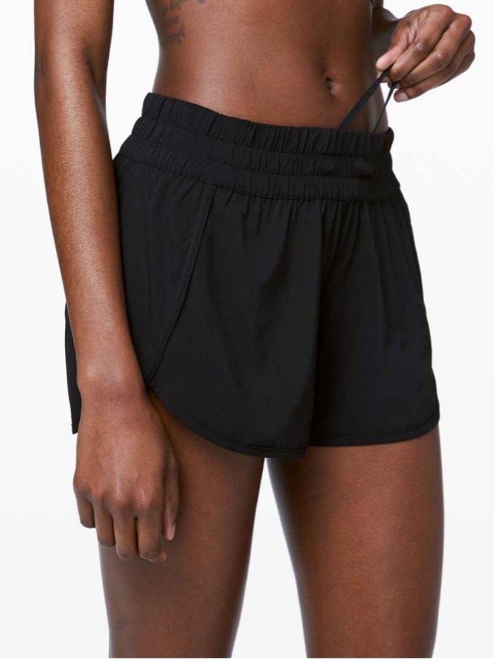 Lululemon Tracker Short V *4"